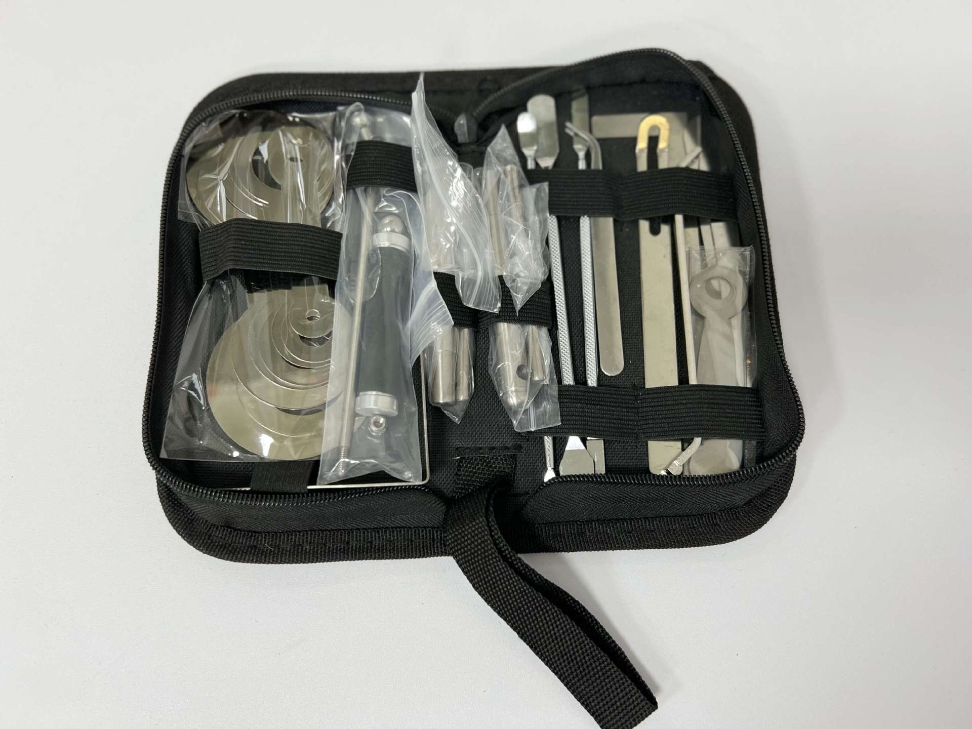 Musical Instrument Repairs - เครื่องมือซ่อมแซกโซโฟน, คลาริเน็ต, ฟลุต, โอโบ, ทรัมเป็ต, ทรอมโบน,