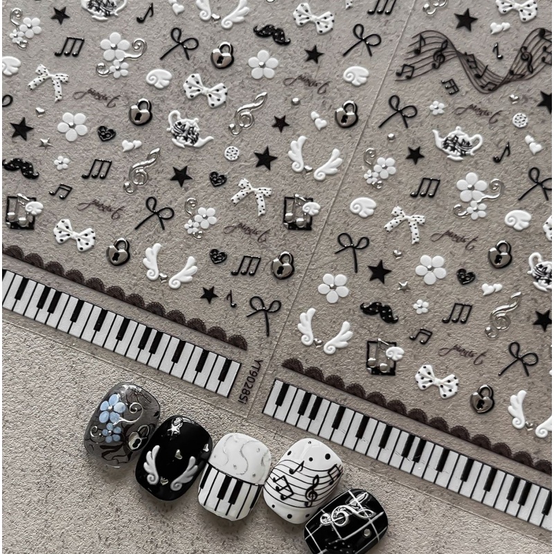Musical Instrument Images - สติกเกอร์ติดเล็บลายดนตรีสไตล์เรโทร 5 มิติ สีดำและสีขาว ลายคีย์บอร์ดเปียโน โน้ตดนตรี